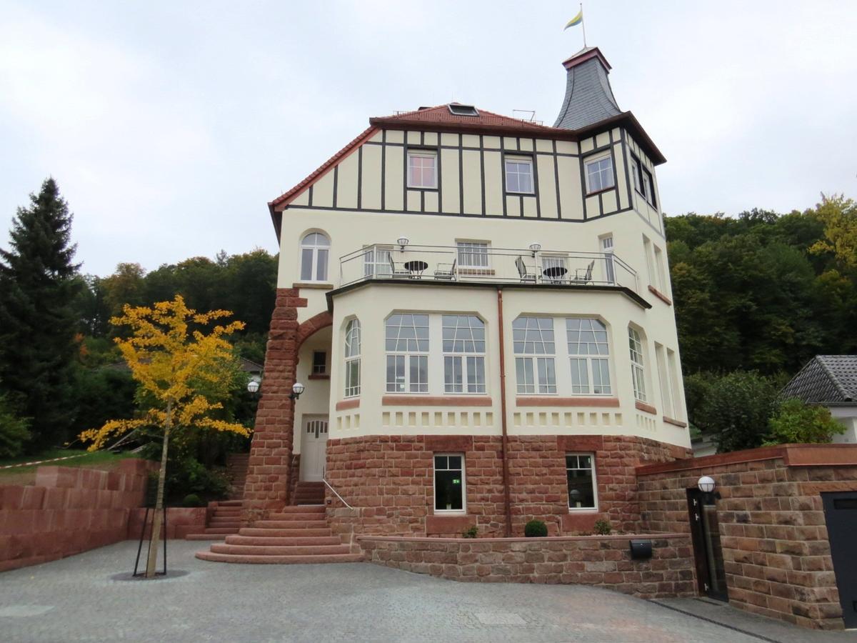Villa Waldfrieden - Gästehaus zum Jugendstilhotel Annweiler am Trifels Exterior foto