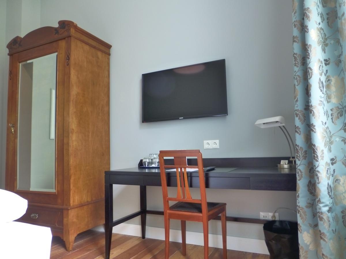 Villa Waldfrieden - Gästehaus zum Jugendstilhotel Annweiler am Trifels Zimmer foto